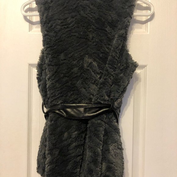 Belle Du Jour Faux Gray Vest Size - Picture 2 of 2